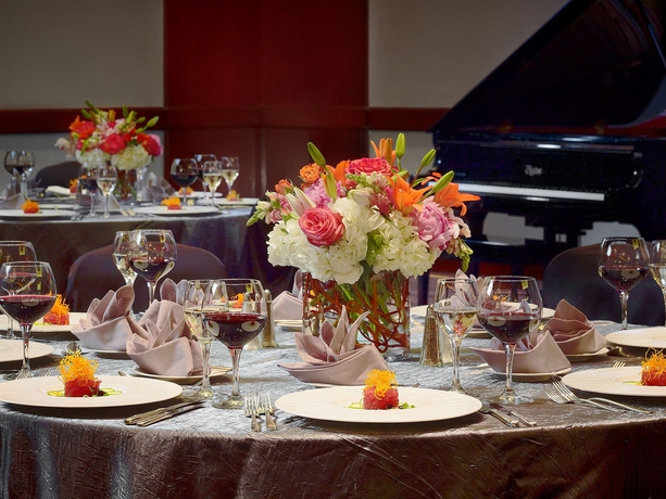 Imagen de los interiores del Hotel The Royal Sonesta Houston Galleria. Foto 12