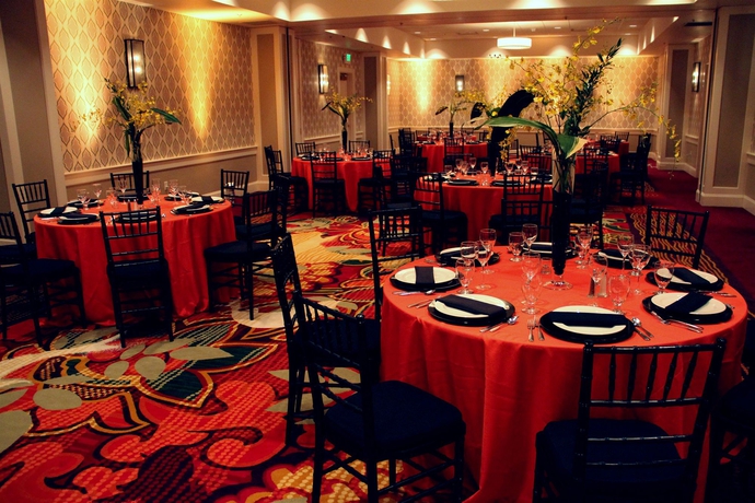 Imagen del bar/restaurante del Hotel The Royal Sonesta Portland Downtown. Foto 3