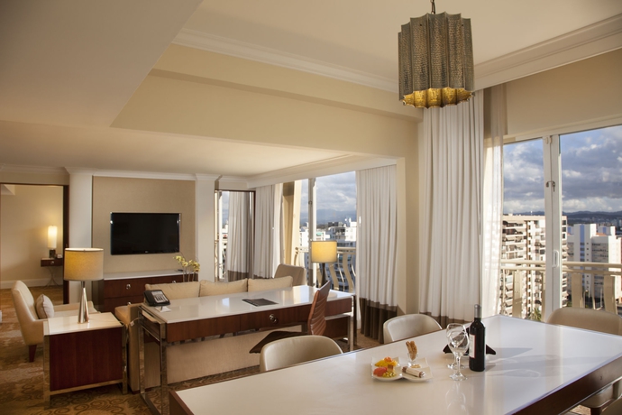 Imagen de la habitación del Hotel The Royal Sonesta San Juan. Foto 11