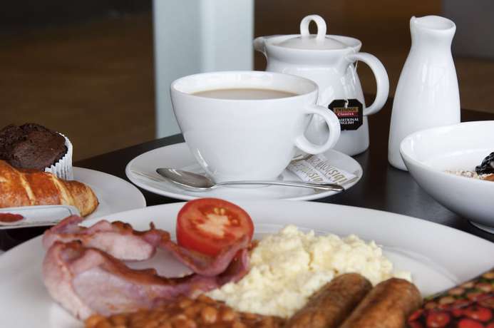 Imagen de la habitación del Hotel The Royal Surakarta Heritage - Handwritten Collection. Foto 17