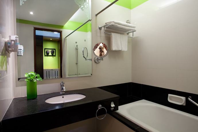 Imagen de la habitación del Hotel The Royal Surakarta Heritage - Handwritten Collection. Foto 19