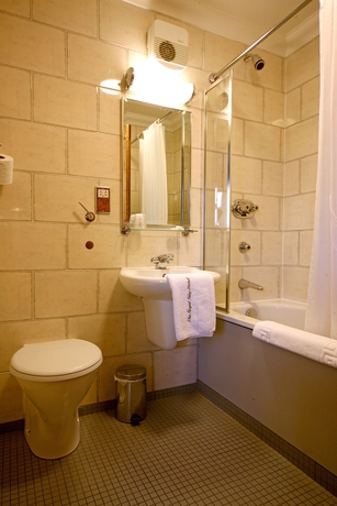 Imagen de la habitación del Hotel The Royal Toby. Foto 10