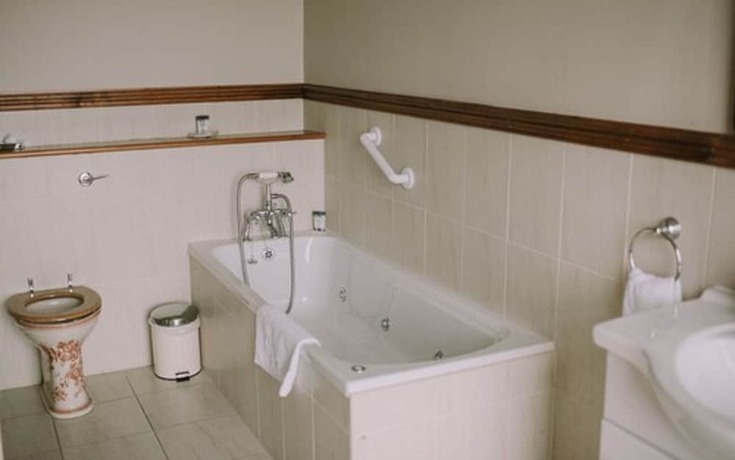 Imagen de la habitación del Hotel The Royal Valentia. Foto 4