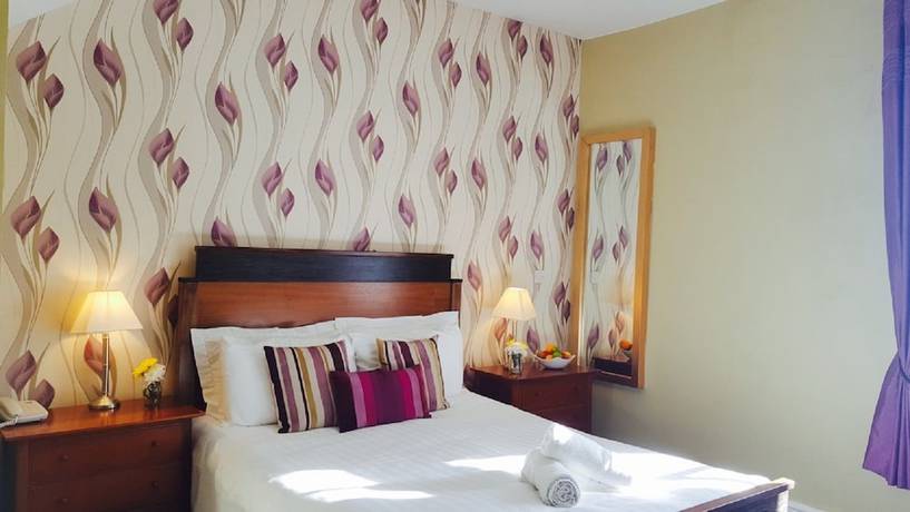 Imagen de la habitación del Hotel The Royal Valentia. Foto 10