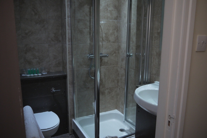 Imagen de la habitación del Hotel The Royal Victoria. Foto 4