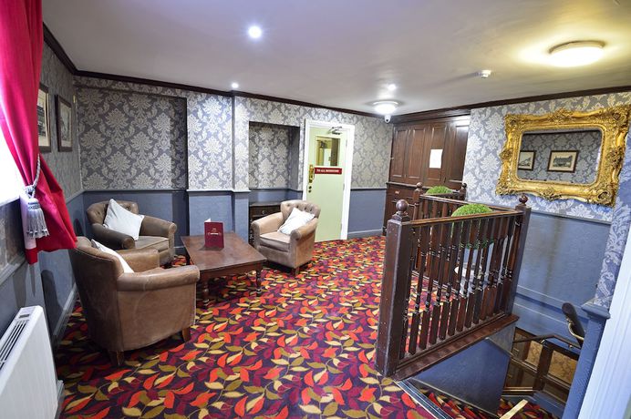 Imagen de los interiores del Hotel The Royal Victoria and Bull. Foto 19