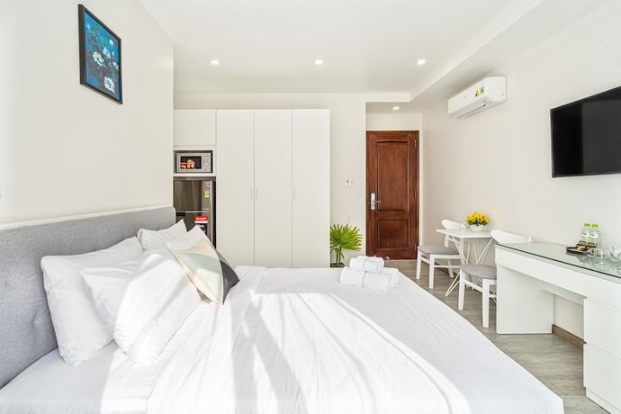 Imagen de la habitación del Hotel The Royal and Apartment. Foto 13