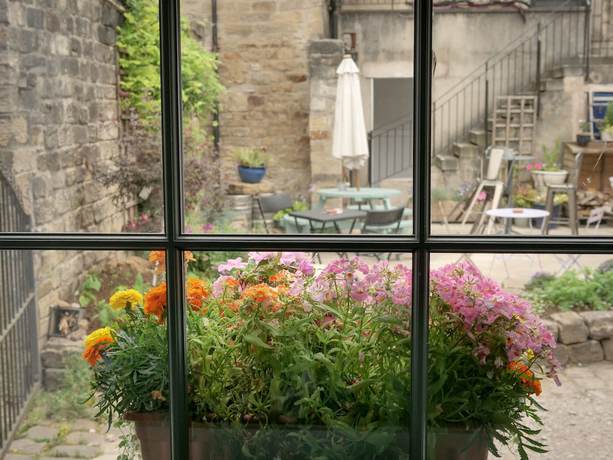 Imagen de la habitación del Hotel The Royal and Bar. Foto 16