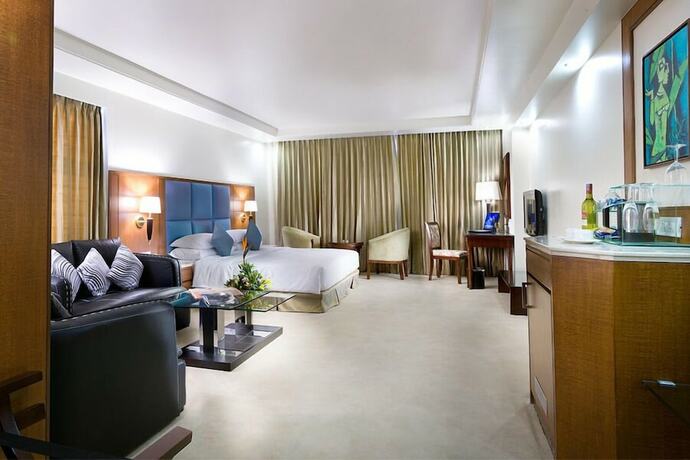 Imagen general del Hotel The Royale Senate Hebbal. Foto 12