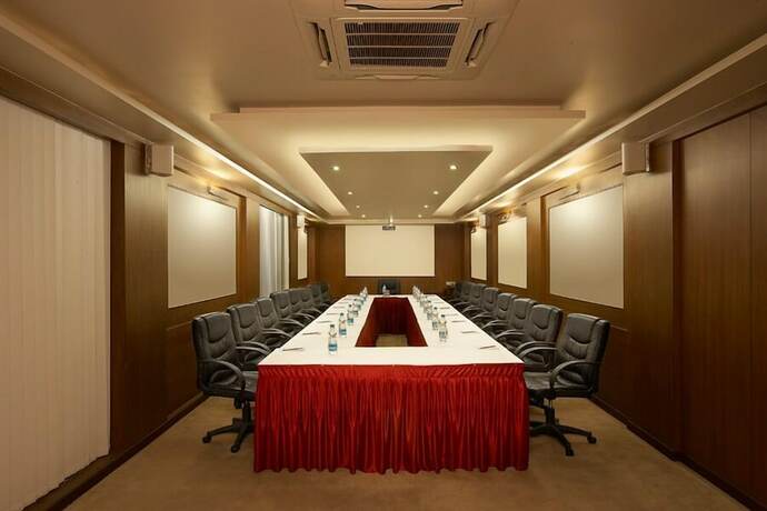 Imagen general del Hotel The Royale Senate Hebbal. Foto 13