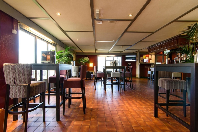 Imagen del bar/restaurante del Hotel The Runmere Hotel, Liverpool South Runcorn, Part of the AG Collection. Foto 3