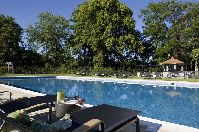 Imagen de la piscina del Hotel The Runnymede On Thames - Adults Only. Foto 14