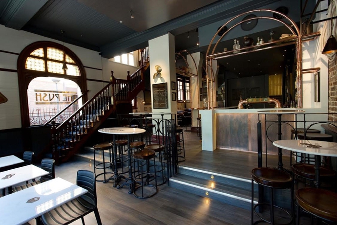 Imagen del bar/restaurante del Hotel The Russell, Sydney. Foto 2