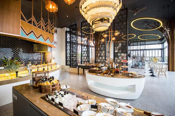 Imagen de los interiores del Hotel The SIS Kata Resort - Adult Only. Foto 13