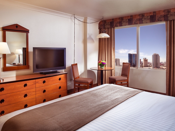 Imagen de la habitación del Hotel The STRAT Hotel, Casino & Tower. Foto 10