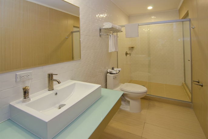 Imagen de la habitación del Hotel The Saba. Foto 4