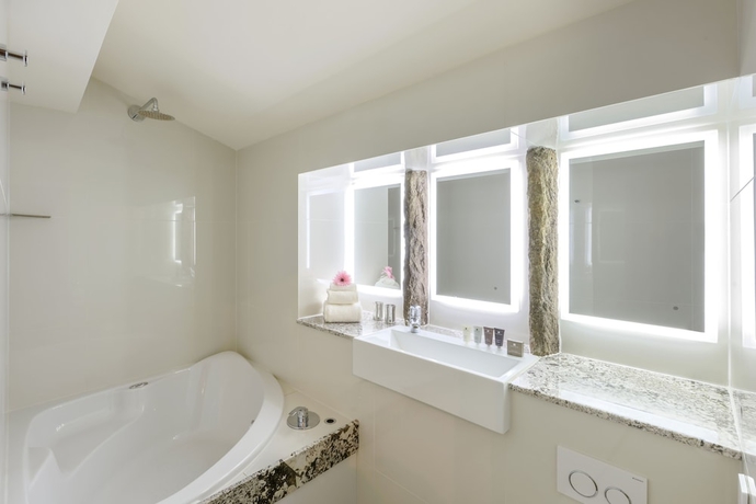 Imagen de la habitación del Hotel The Saddleworth. Foto 6