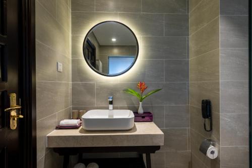 Imagen de la habitación del Hotel The Saga Hoi An. Foto 14