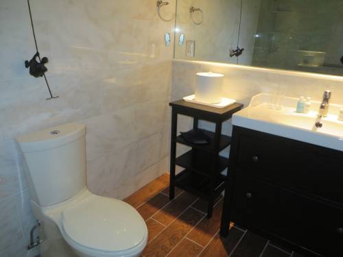 Imagen de la habitación del Hotel The Saint Hotel Key West Autograph Collection by Marriott. Foto 15