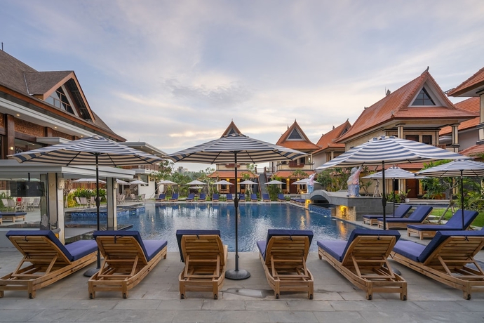 Imagen de los exteriores del Hotel The Salila Beach Resort. Foto 15