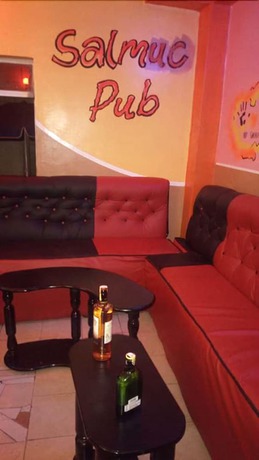 Imagen del bar/restaurante del Hotel The Salmuc. Foto 5