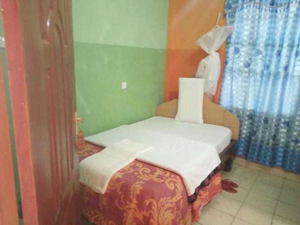 Imagen de la habitación del Hotel The Salmuc. Foto 15