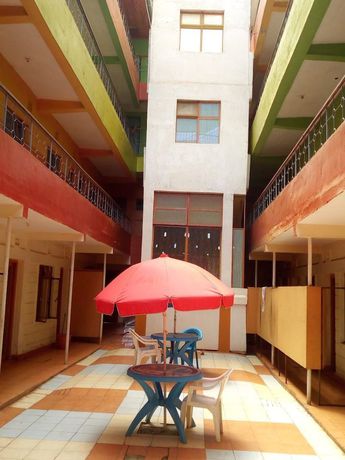 Imagen de los interiores del Hotel The Salmuc. Foto 19