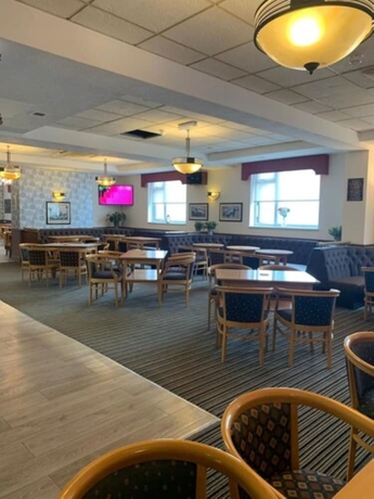 Imagen del bar/restaurante del Hotel The Saltley Inn. Foto 2