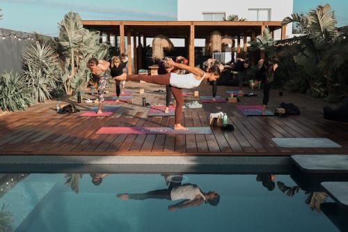 Imagen general del Hotel The Salty Pelican Yoga & Surf Retreat, Ferrel. Foto 12