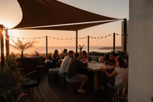 Imagen general del Hotel The Salty Pelican Yoga & Surf Retreat, Ferrel. Foto 13