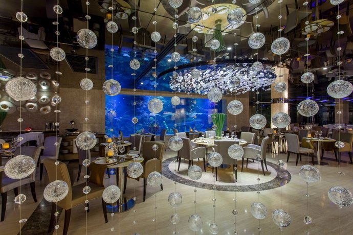 Imagen del bar/restaurante del Hotel The Sanctuary Resort Pattaya, BW Signature Collection, Chonbury. Foto 8