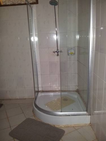 Imagen de la habitación del Hotel The Sanctum. Foto 6