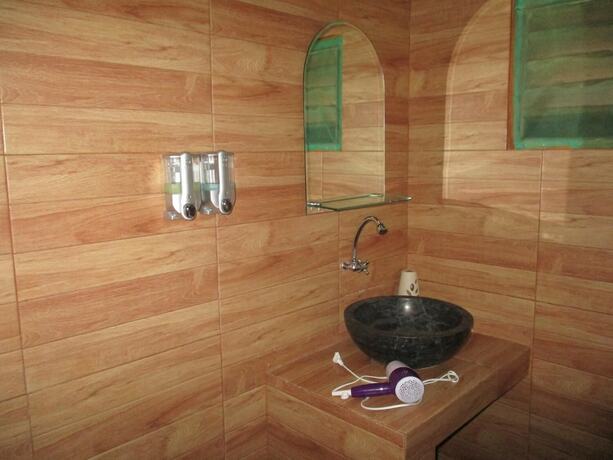 Imagen general del Hotel The Sandat Bungalow. Foto 3