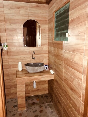 Imagen general del Hotel The Sandat Bungalow. Foto 19