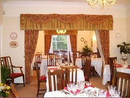 Imagen del bar/restaurante del Hotel The Sandhurst. Foto 3