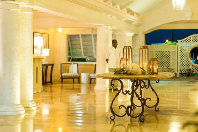 Imagen de los interiores del Hotel The Sands At Grace Bay. Foto 16