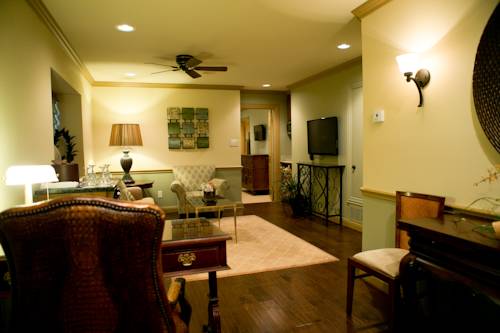 Imagen de la habitación del Hotel The Sanford House Inn and Spa. Foto 3