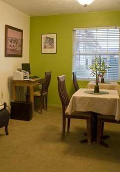 Imagen del bar/restaurante del Hotel The Santa Fe Suites. Foto 5