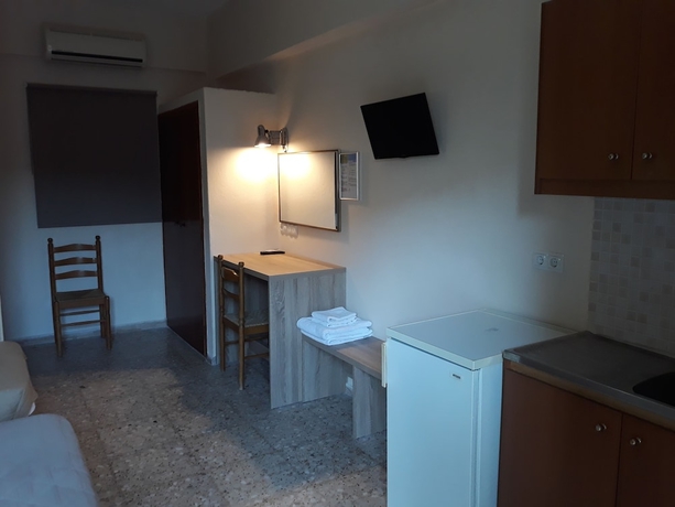 Imagen de la habitación del Hotel The Santo George Beach Resort. Foto 7