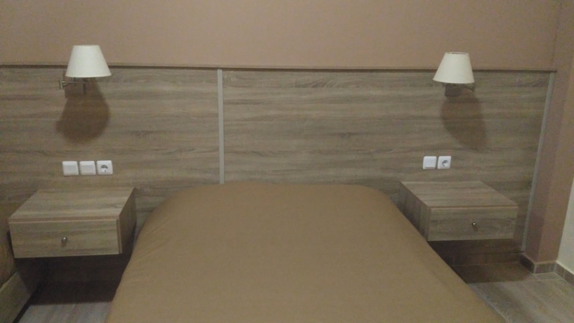 Imagen de la habitación del Hotel The Santo George Beach Resort. Foto 14