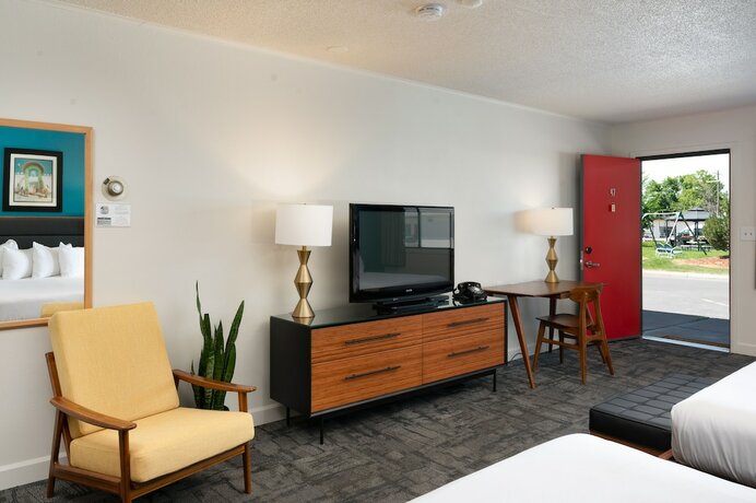 Imagen de la habitación del Hotel The Sapphire Motel. Foto 13