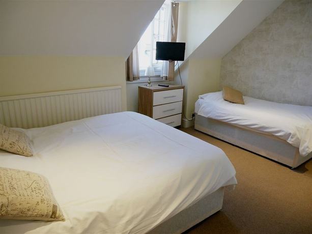 Imagen de la habitación del Hotel The Saracens Head, Swindon. Foto 9