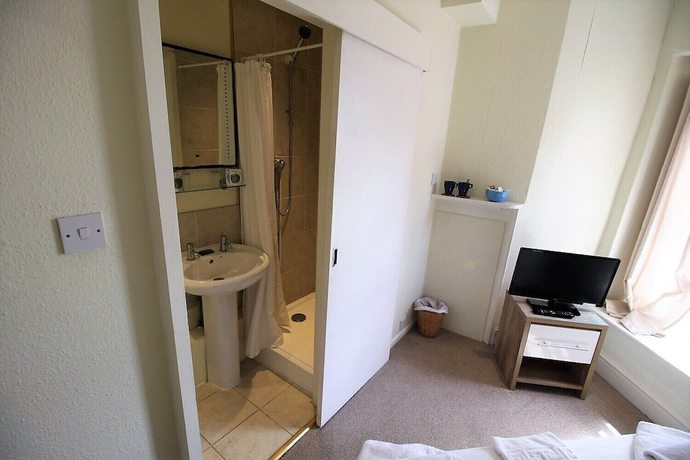 Imagen de la habitación del Hotel The Saracens Head, Swindon. Foto 11
