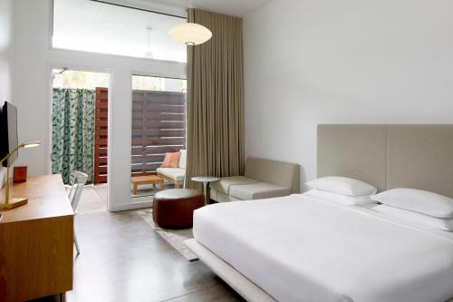 Imagen de la habitación del Hotel The Sarasota Modern, A Tribute Portfolio. Foto 16