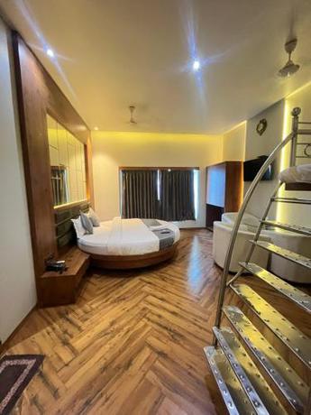 Imagen general del Hotel The Saroja Grand Villa Resorts. Foto 5