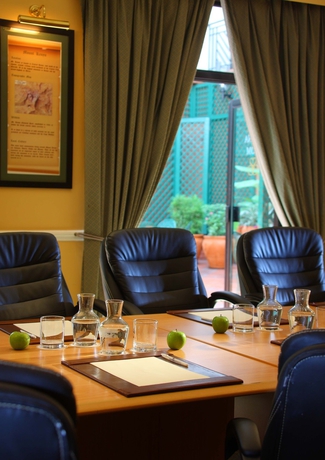 Imagen de los interiores del Hotel The Sarova Stanley. Foto 15