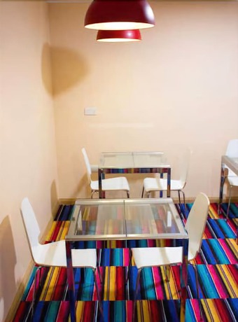 Imagen del bar/restaurante del Hotel The Savoy Hostel. Foto 3