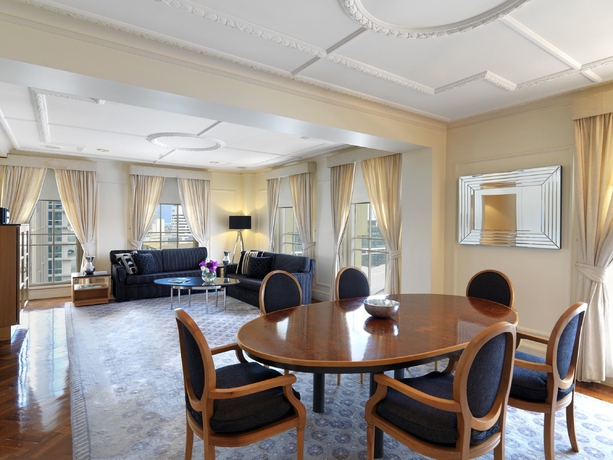 Imagen de la habitación del Hotel The Savoy On Little Collins Melbourne. Foto 4