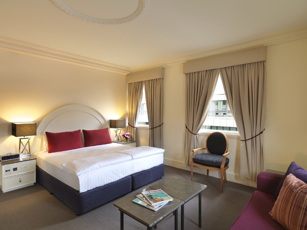 Imagen de la habitación del Hotel The Savoy On Little Collins Melbourne. Foto 13