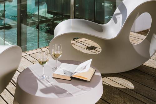 Imagen general del Hotel The Scarlet. Foto 2